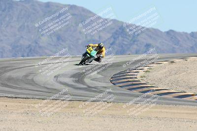 media/Oct-05-2025-CVMA (Sun) [[beeef4f201]]/Race 11-500-400(4)-350 Supersport/